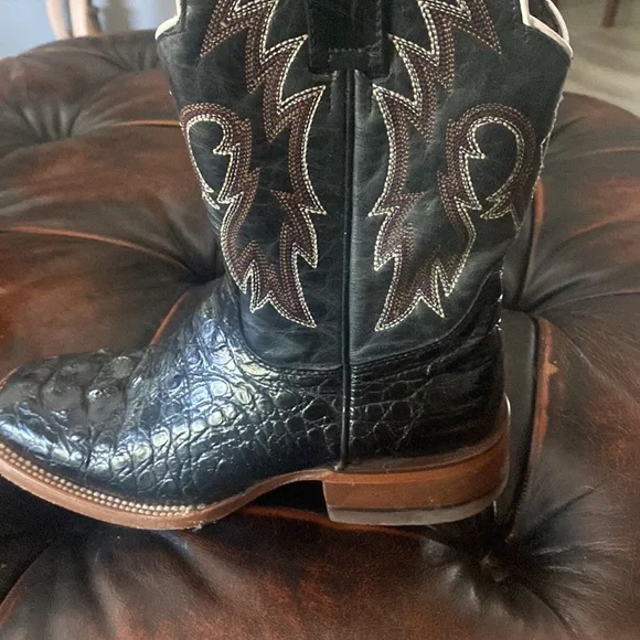 Black alligator boots black bought them from dallas texas no box